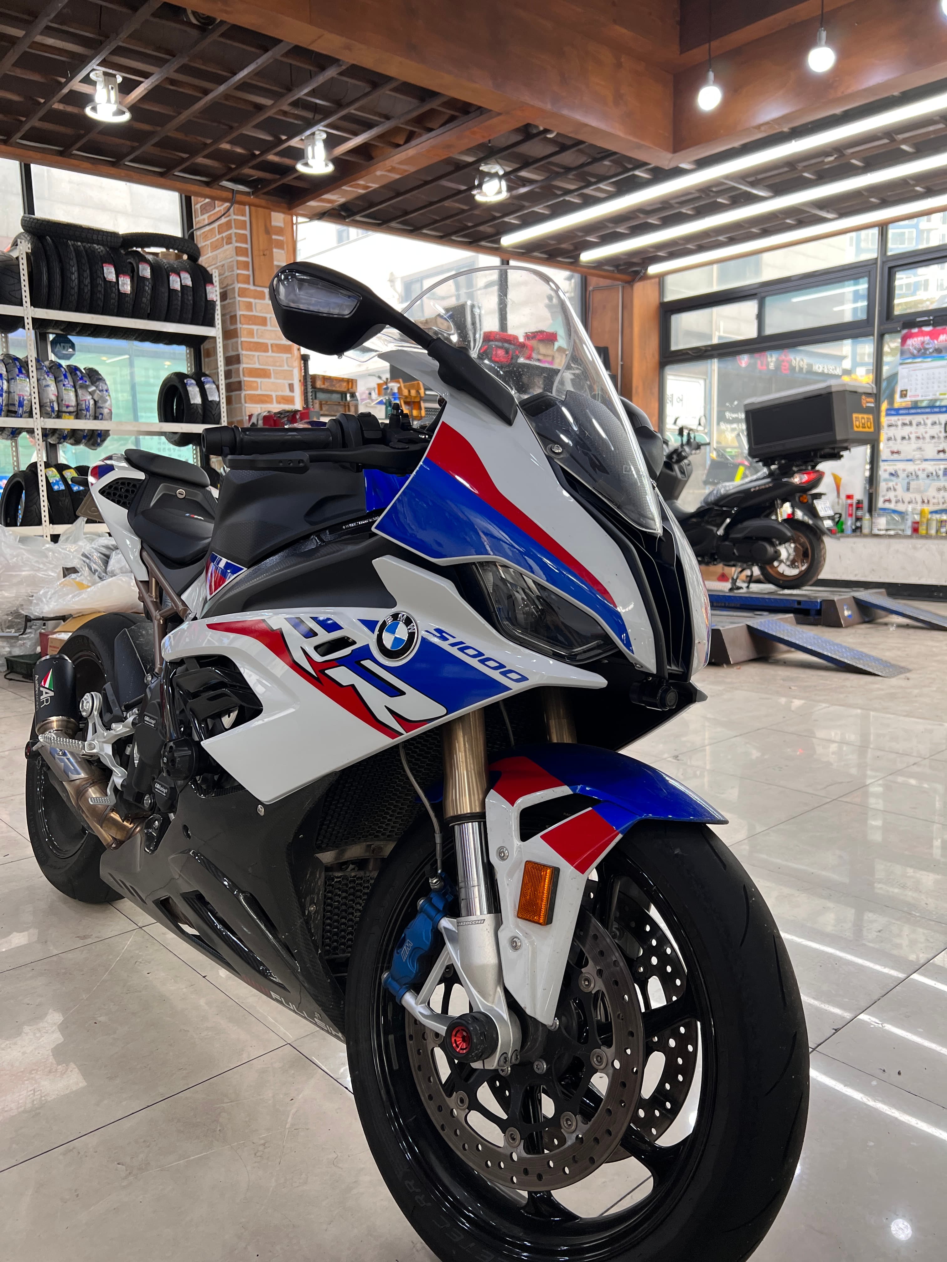 BMW S1000RR